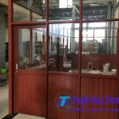 Vách ngăn nhôm màu giả gỗ