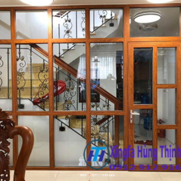 Vách ngăn nhôm màu giả gỗ